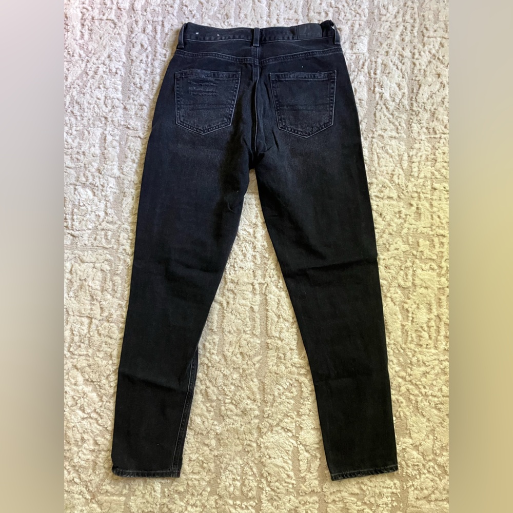 American Eagle Comfy Black Distressed Denim Mom Jeans size 0 regular - Picture 14 of 16